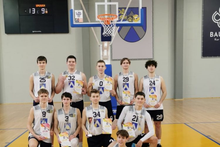 1.vieta Zemgales reģiona skolēnu sporta spēlēs basketbolā