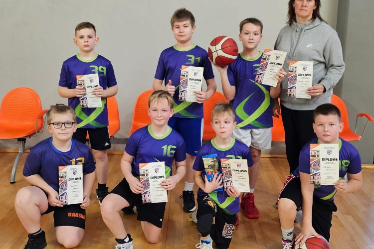 Minibasketbolā 3.vieta